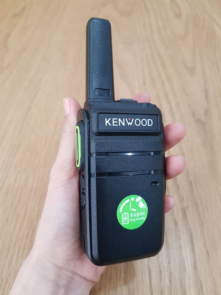 Máy bộ đàm cầm tay Kenwood tk 566 giá rẻ, chất lượng tại Song Bảo Phát