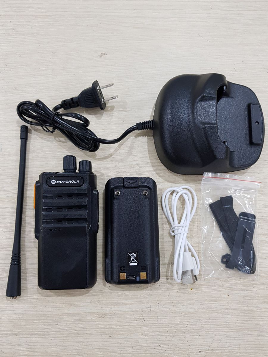 Máy bộ đàm cầm tay motorola tx6000s giá rẻ, chất lượng tại Song Bảo Phát