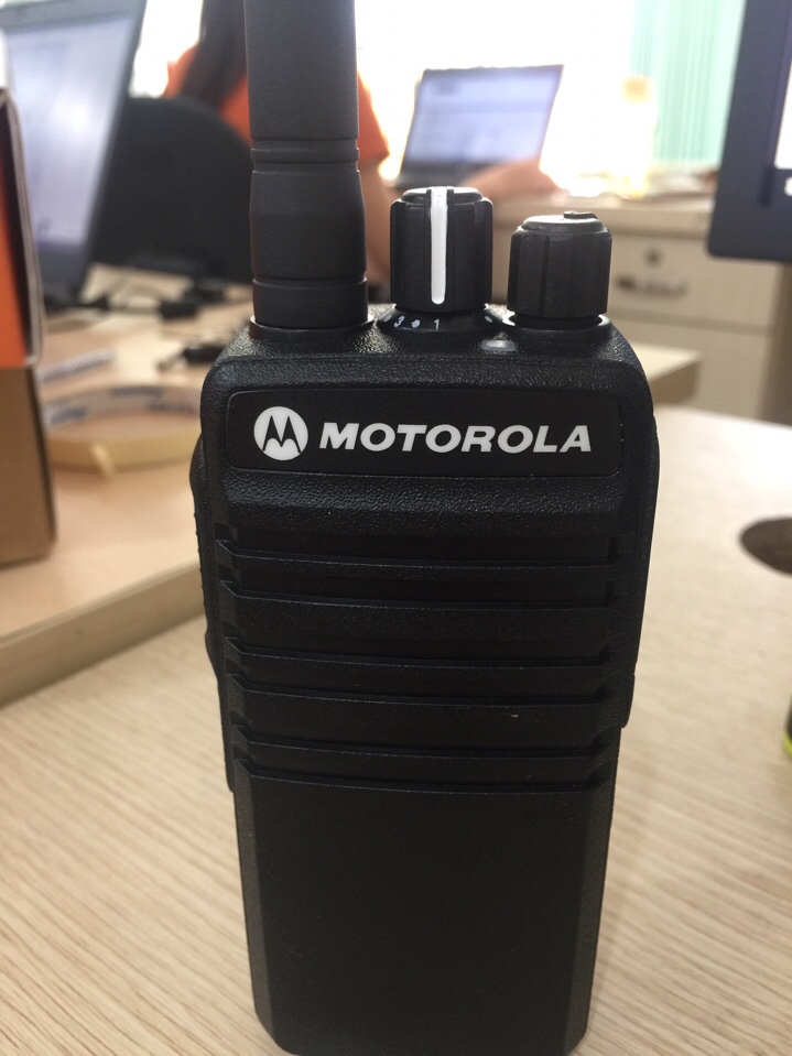 Máy bộ đàm Motorola CP1900 giá rẻ, chất lượng tại công ty Song Bảo Phát